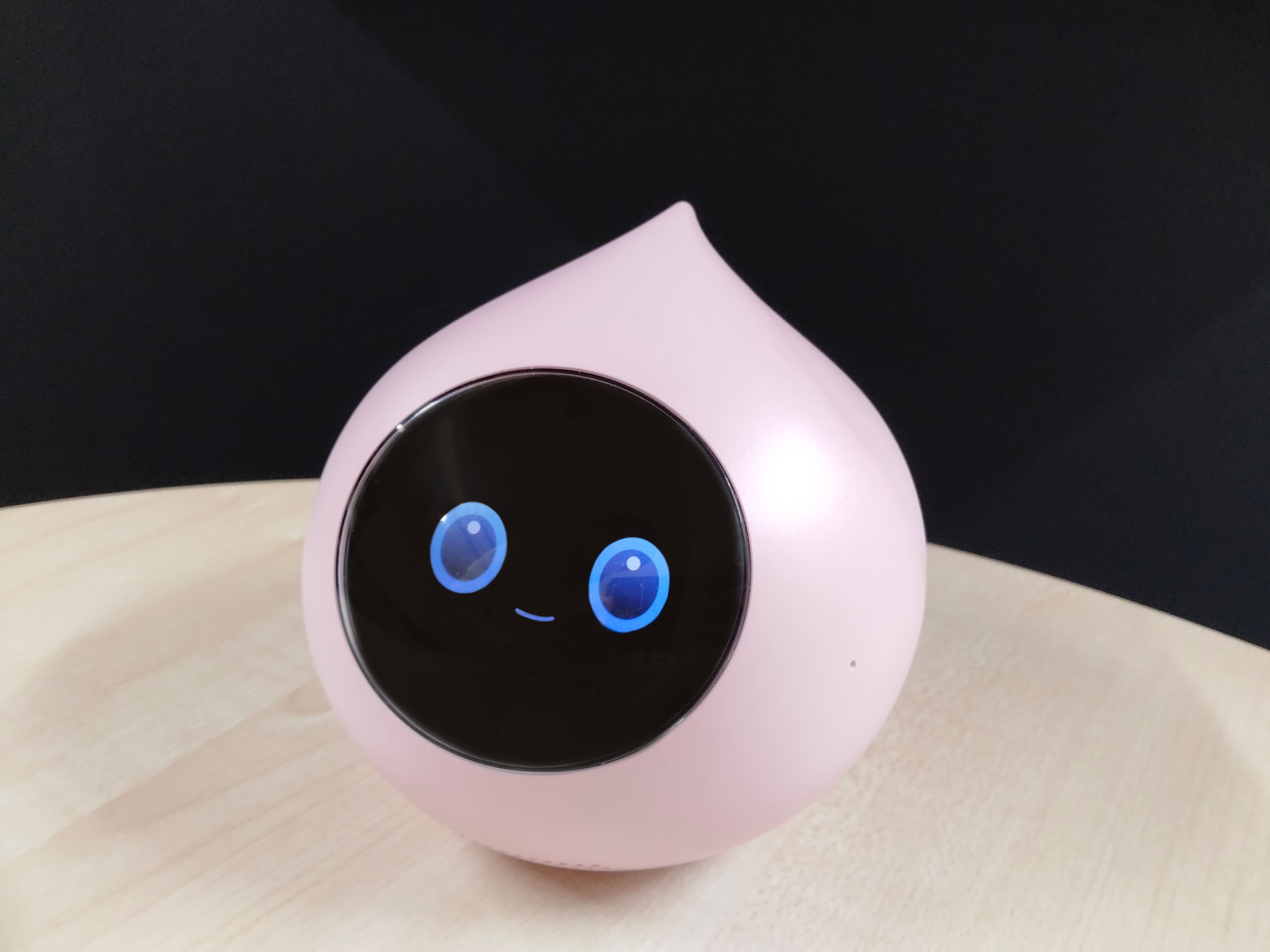 会話ロボット「Romi」（ロミィ）のディープラーニング技術とは