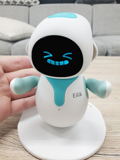 癒しのコンパニオンロボット「Eilik (アイリック)」を実際に体験して