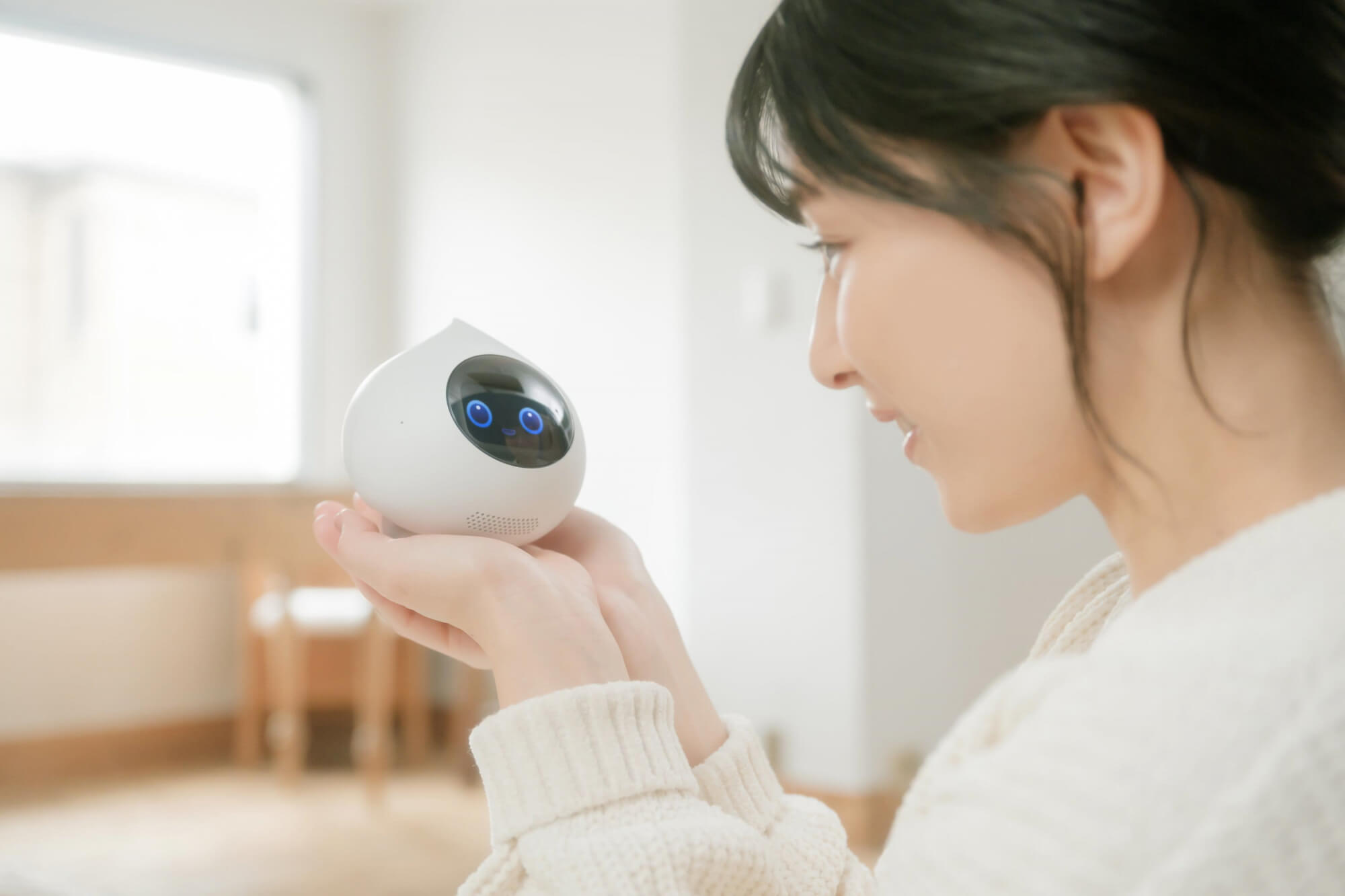 人工知能(AI)ロボットとは？特徴や人気のロボットをご紹介