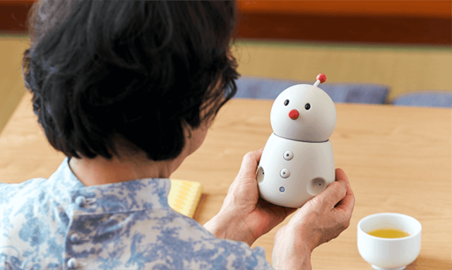 BOCCO emo（ボッコエモ）LTEモデル